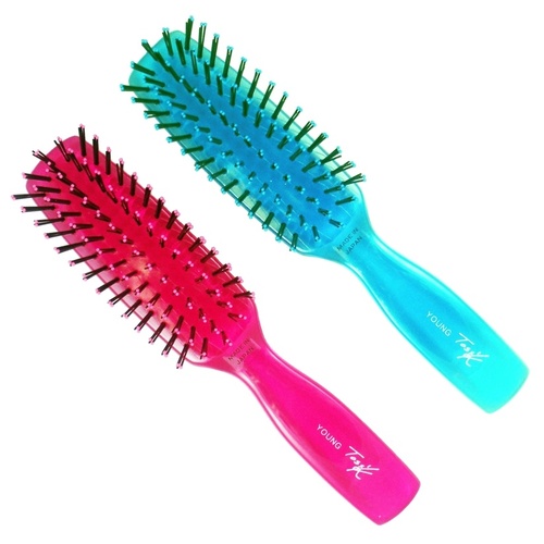 A.M Williams Tossy Nylon 5 Row Brush Pink